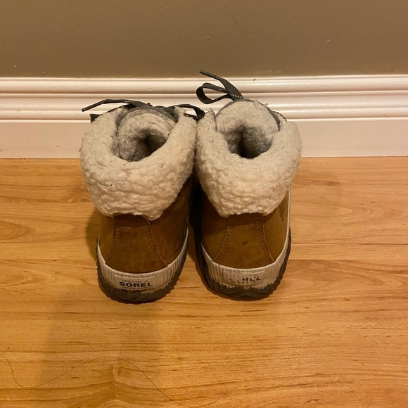 Sorel Waterproof Winter Ankle Boots Size 8 - Picture 3 of 5